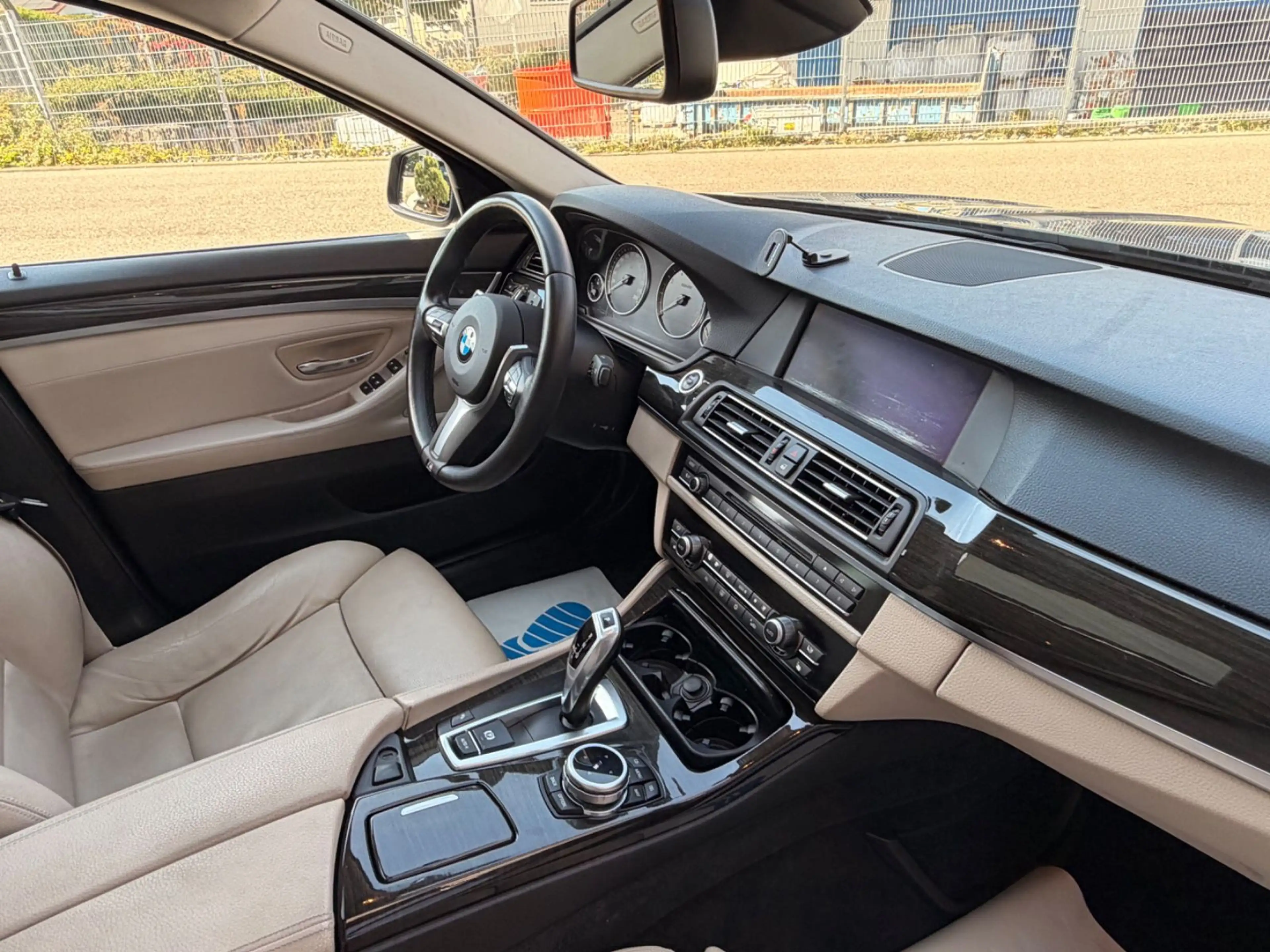 BMW 528 5 Limousine 528 i Automatik 3.0Liter — photo 11