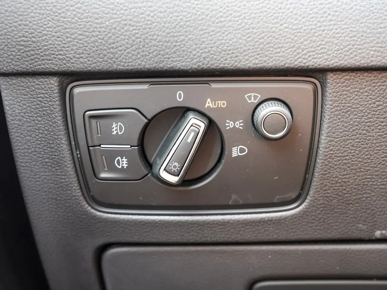 Volkswagen Passat TDI DSG Business /MatrixLED/AHK, миниатюра 21