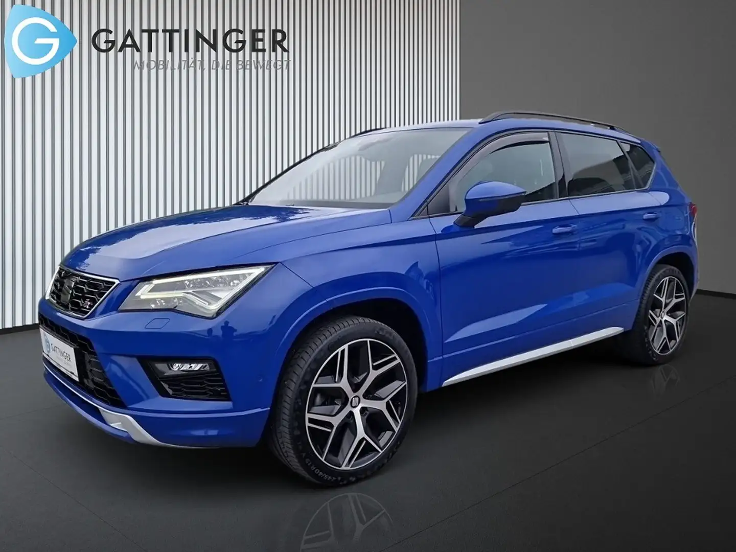 SEAT Ateca 2,0 FR 4WD TSI DSG Blau - 2