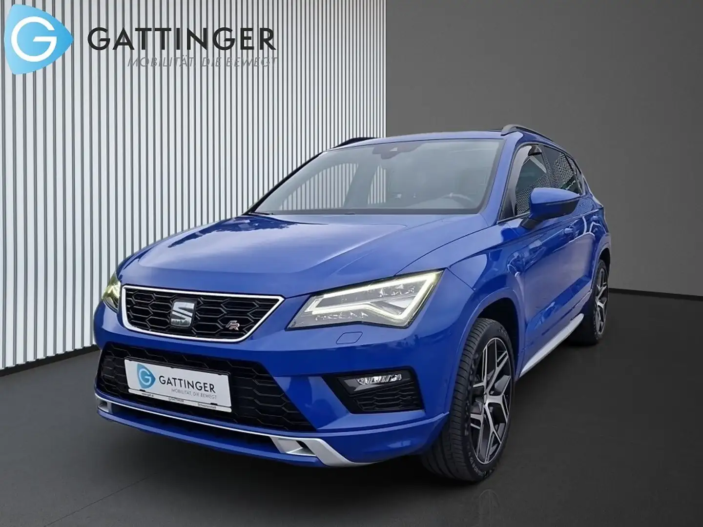SEAT Ateca 2,0 FR 4WD TSI DSG Blau - 1