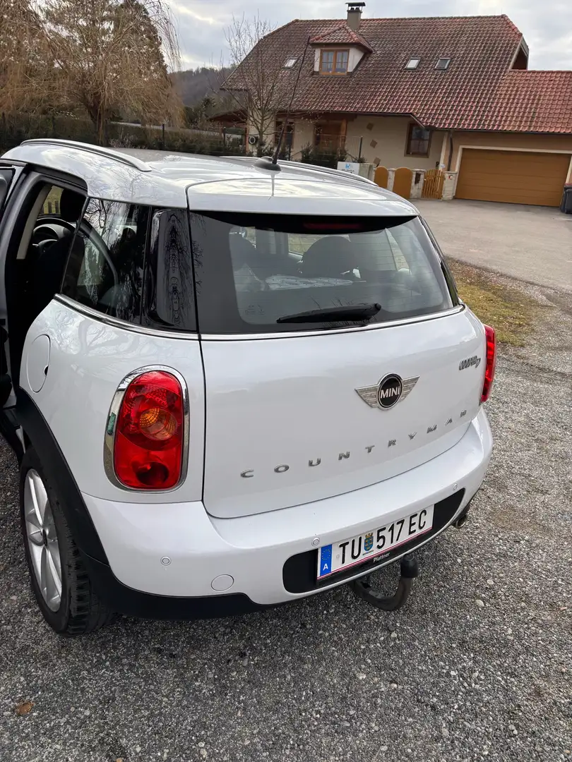 MINI Cooper D Countryman ALL4 - 2