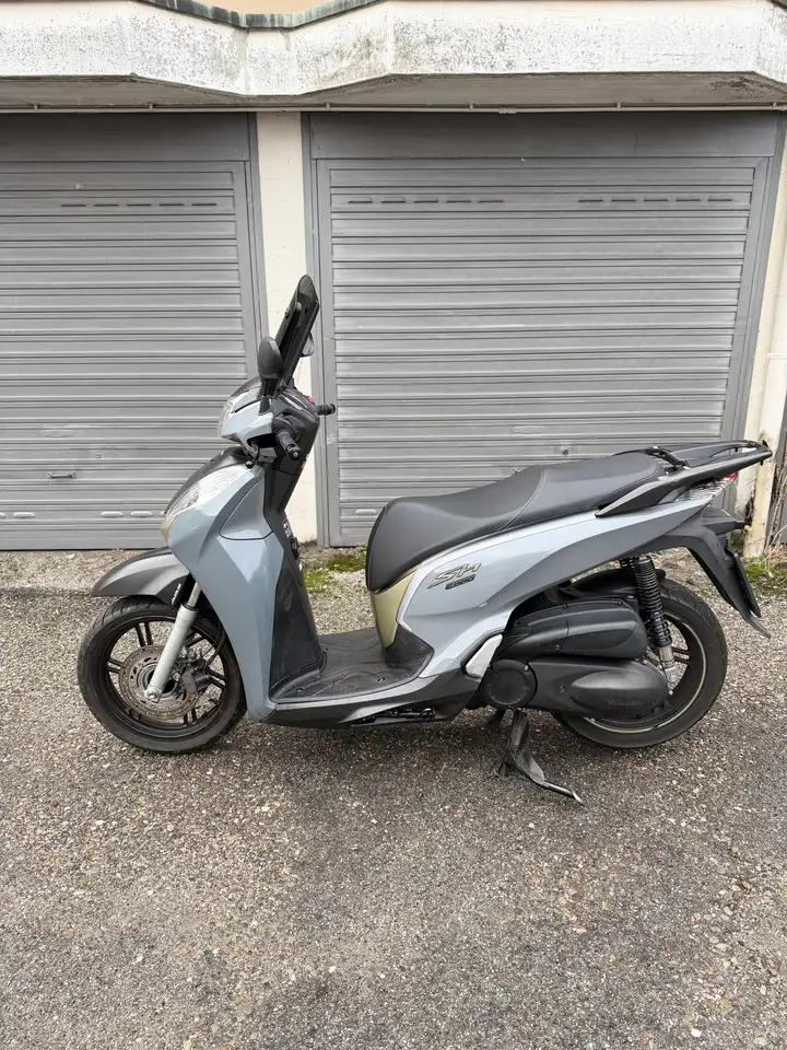 Honda SH 300