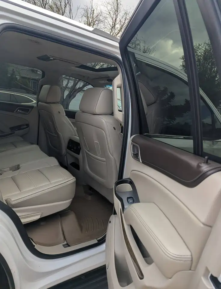 GMC Yukon снимка GMC Yukon
