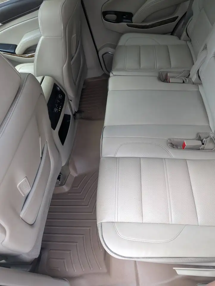 GMC Yukon снимка GMC Yukon