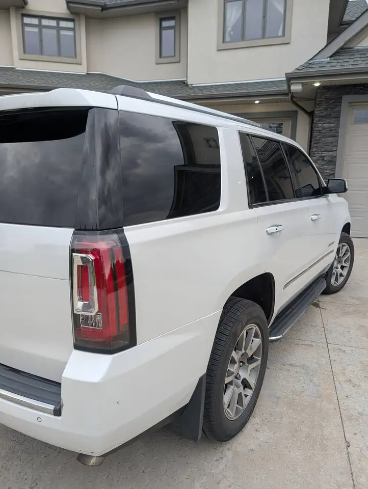 GMC Yukon снимка GMC Yukon