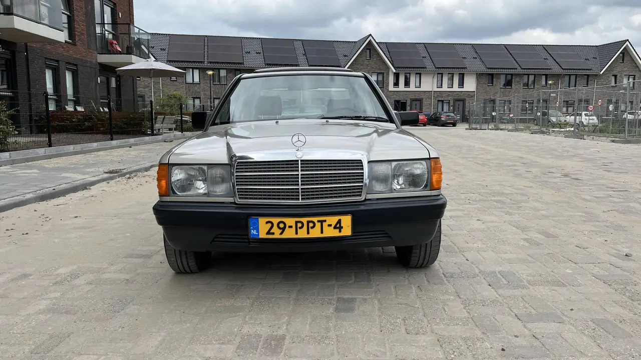 Mercedes-Benz A 190 2.0, foto 4