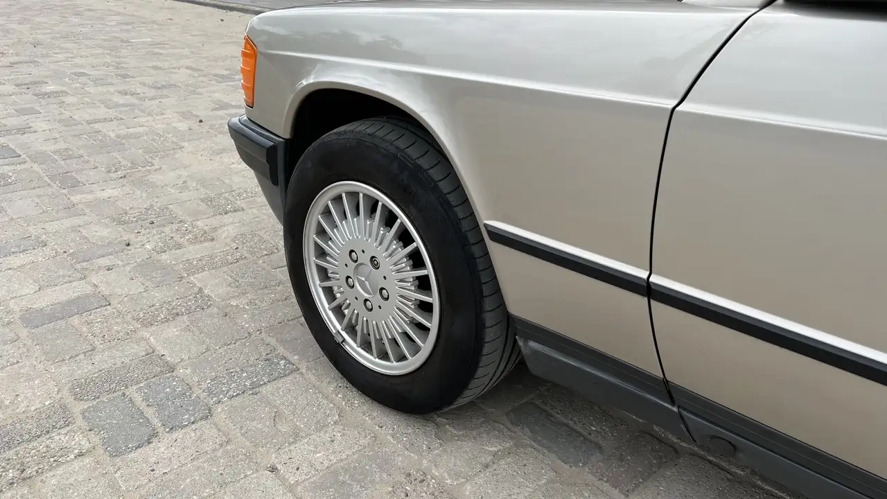 Mercedes-Benz A 190 2.0, foto 8