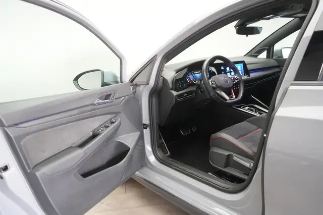 Volkswagen Golf view 12