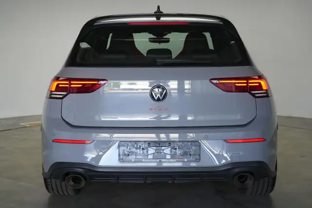 Volkswagen Golf view 5