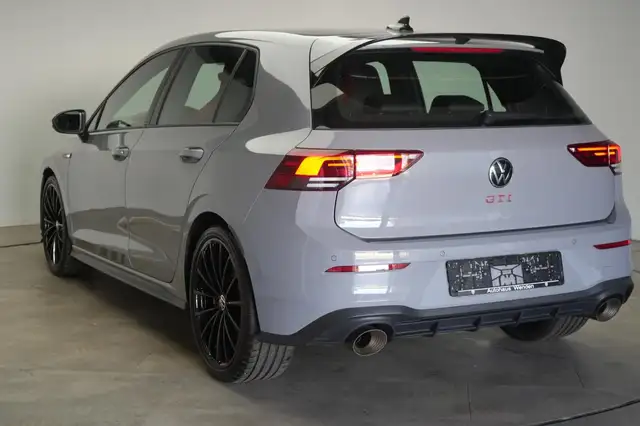 Volkswagen Golf view 6