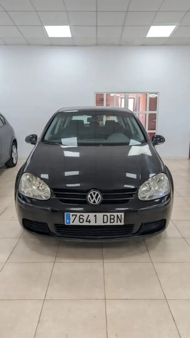 Volkswagen Golf 1.9TDI Sportline DSG 105 Negro - 2