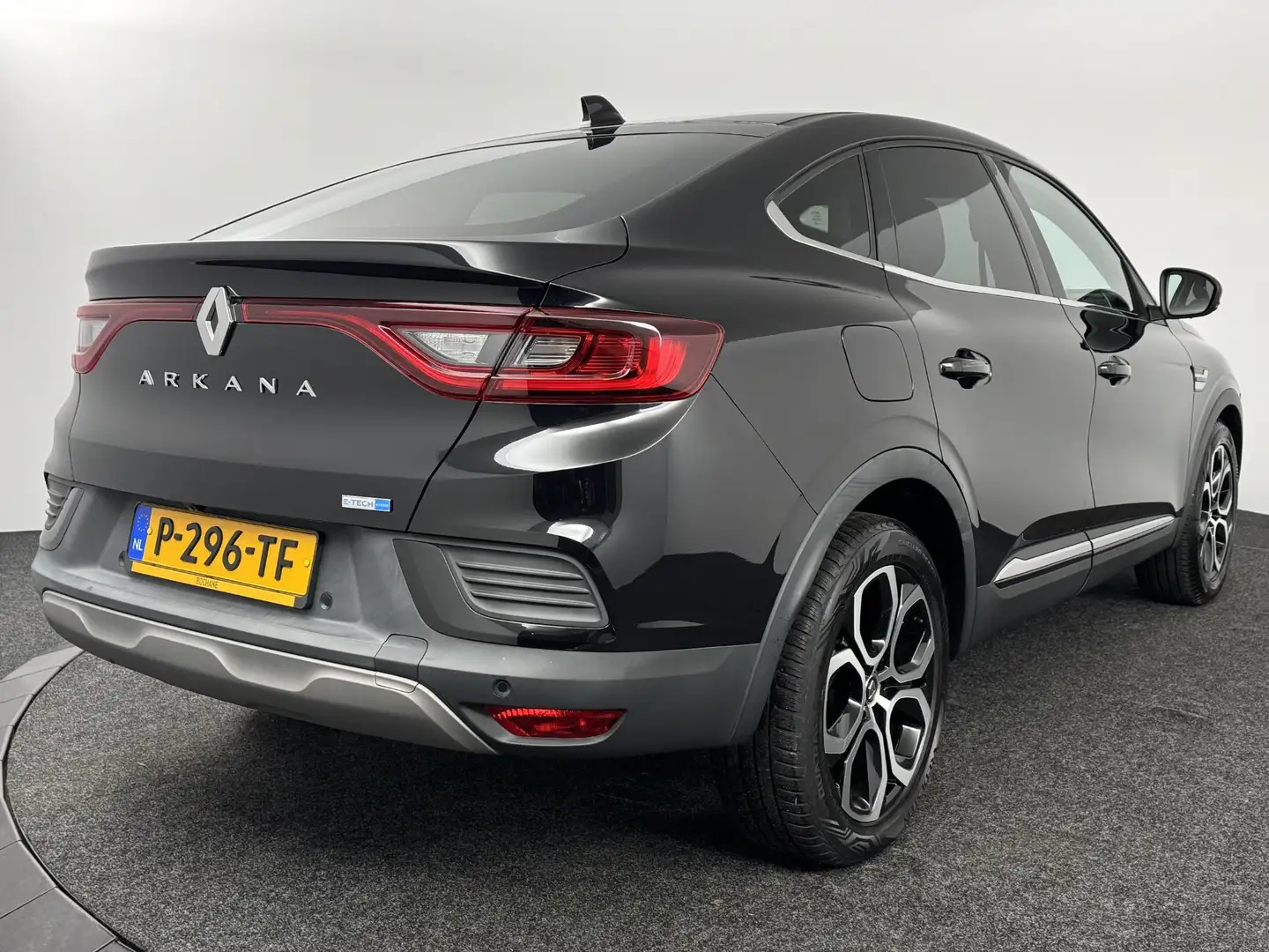 Renault Arkana 1.6 E-Tech Hybrid 145 Intens | Navigatie | Camera Negro - 2