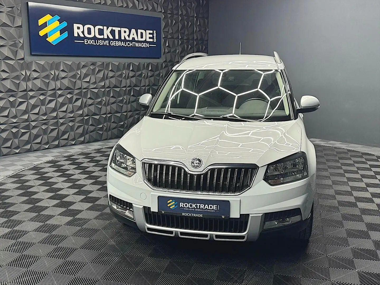 Skoda Yeti 1.4 TSI Ambition Outdoor *TÜV Neu*Facelift* Weiß - 2
