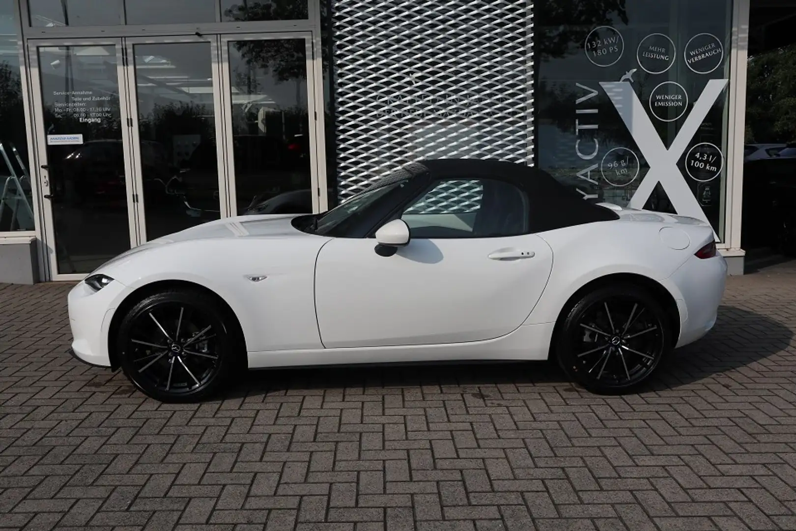 Mazda MX-5 Exclusive-Line G-132 +Aktion+ LEDER NAVI ACAA BOSE Blanc - 2