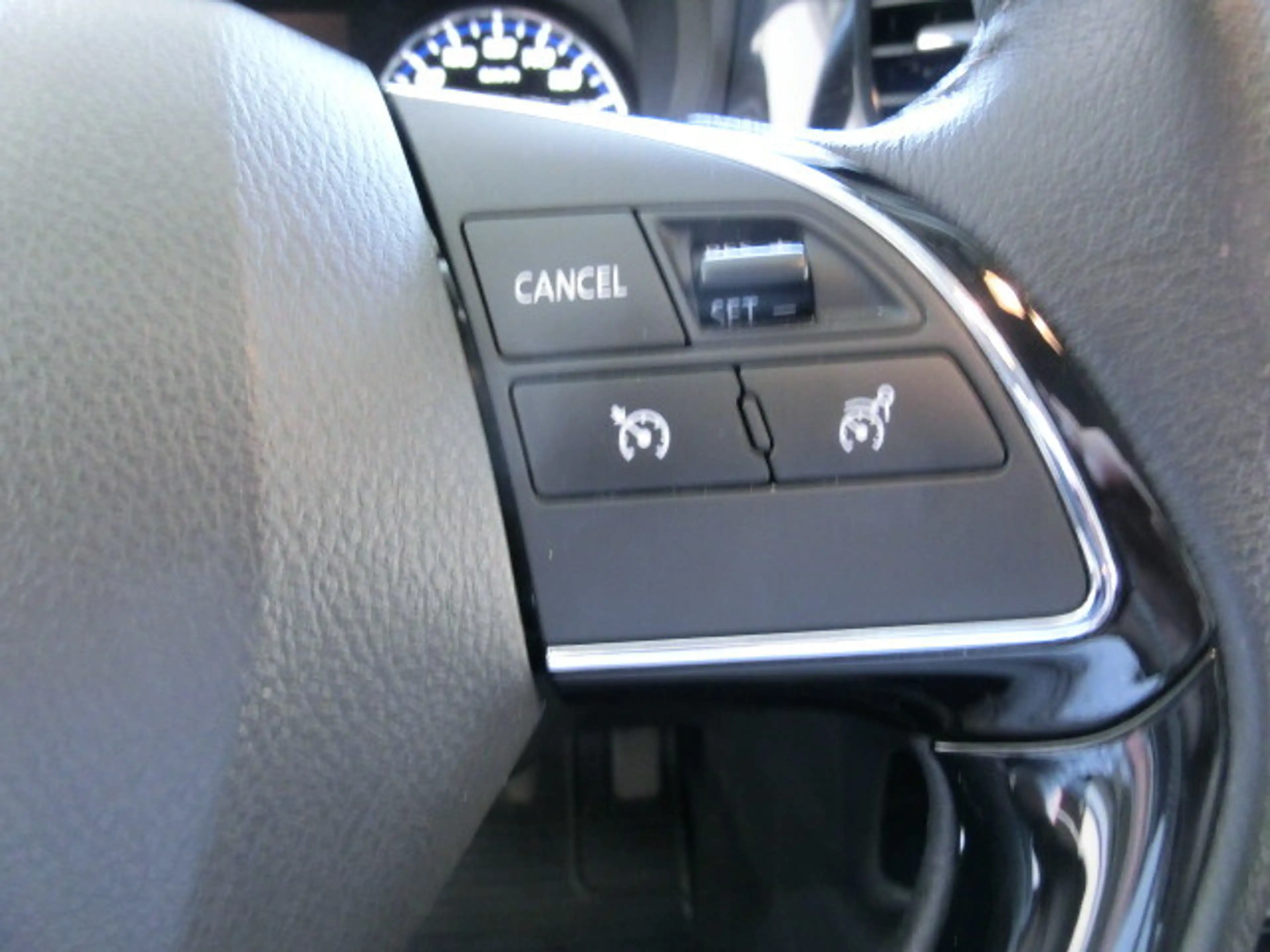Mitsubishi Outlander 2.0 MIVEC (EURO 6d-TEMP) Invite 40 2WD — photo 7