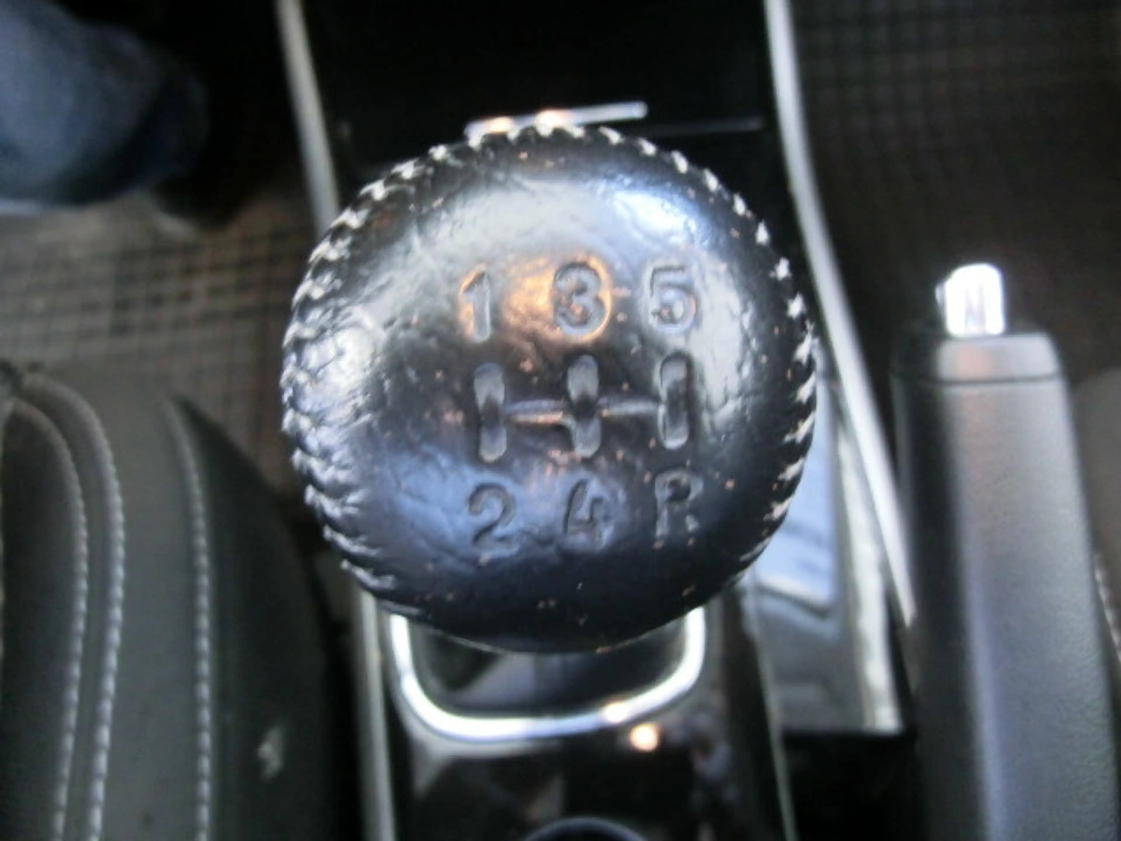 Mitsubishi Outlander 2.0 MIVEC (EURO 6d-TEMP) Invite 40 2WD — photo 10