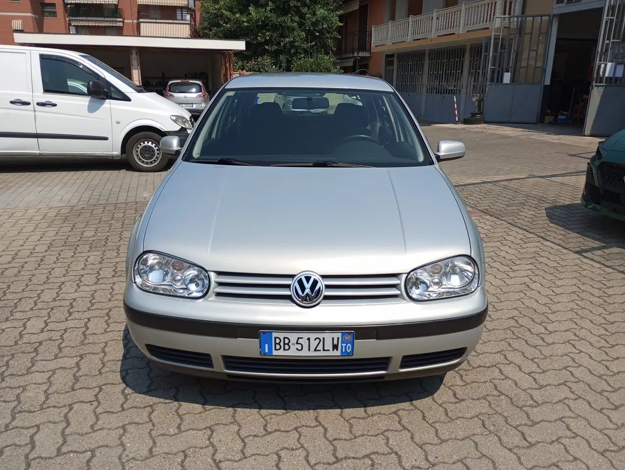 Volkswagen Golf 5p 1.4 16v Air MOLTO BEN TENUTA, foto 2