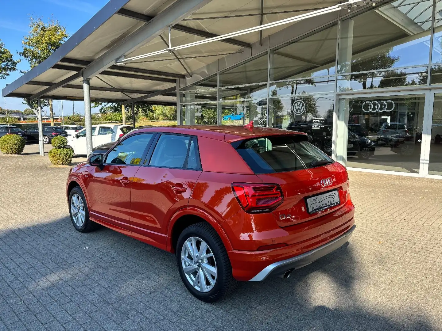 Audi Q2 Sport LED/Bluetooth/PDC/NAVI/Tempomat Orange - 2