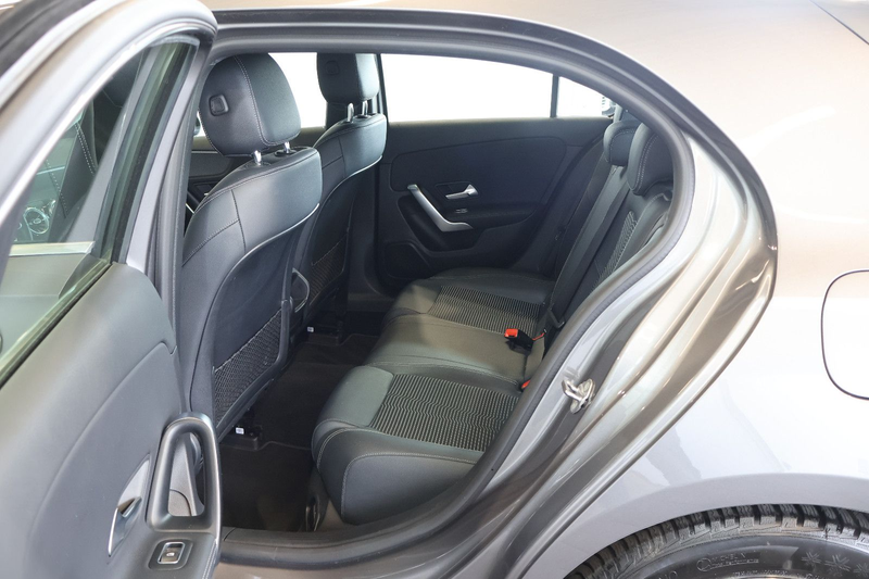 Mercedes-Benz A 180 Progressive WIDE+MBUX+KAM+LED — photo 12
