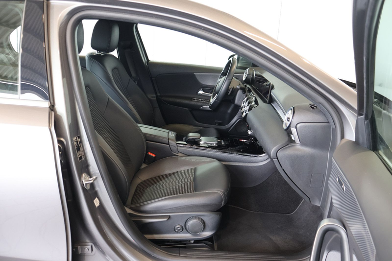 Mercedes-Benz A 180 Progressive WIDE+MBUX+KAM+LED — photo 14