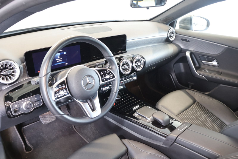 Mercedes-Benz A 180 Progressive WIDE+MBUX+KAM+LED — photo 10