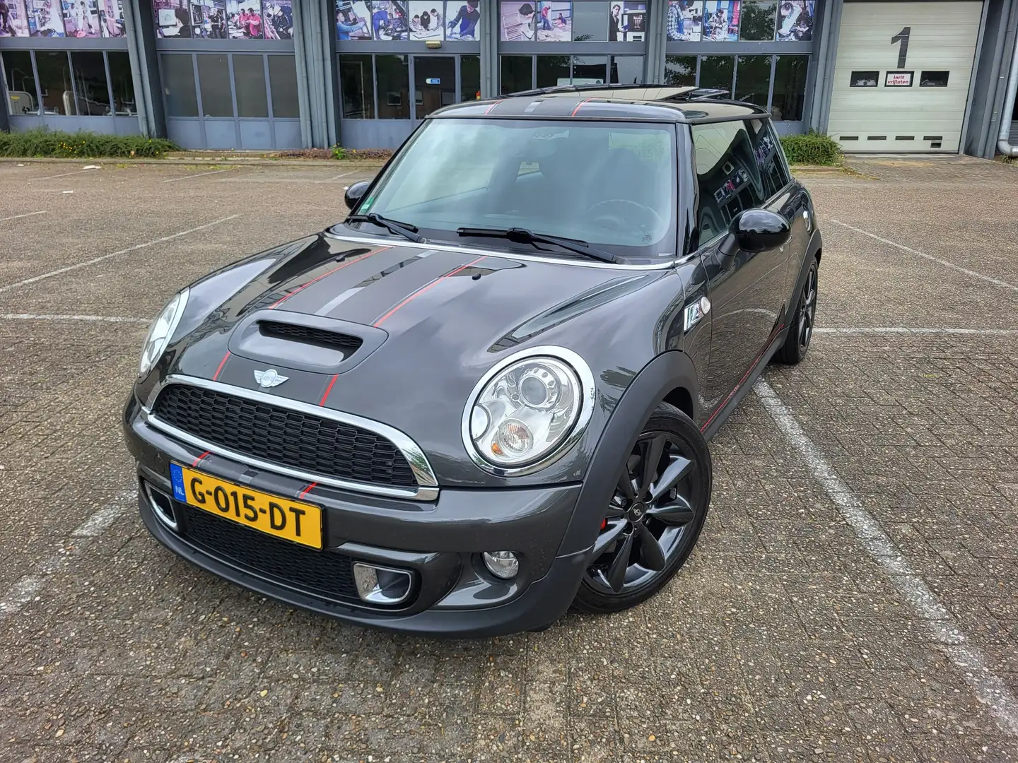 MINI Cooper 1.6 Cooper S Chili Grey - 2