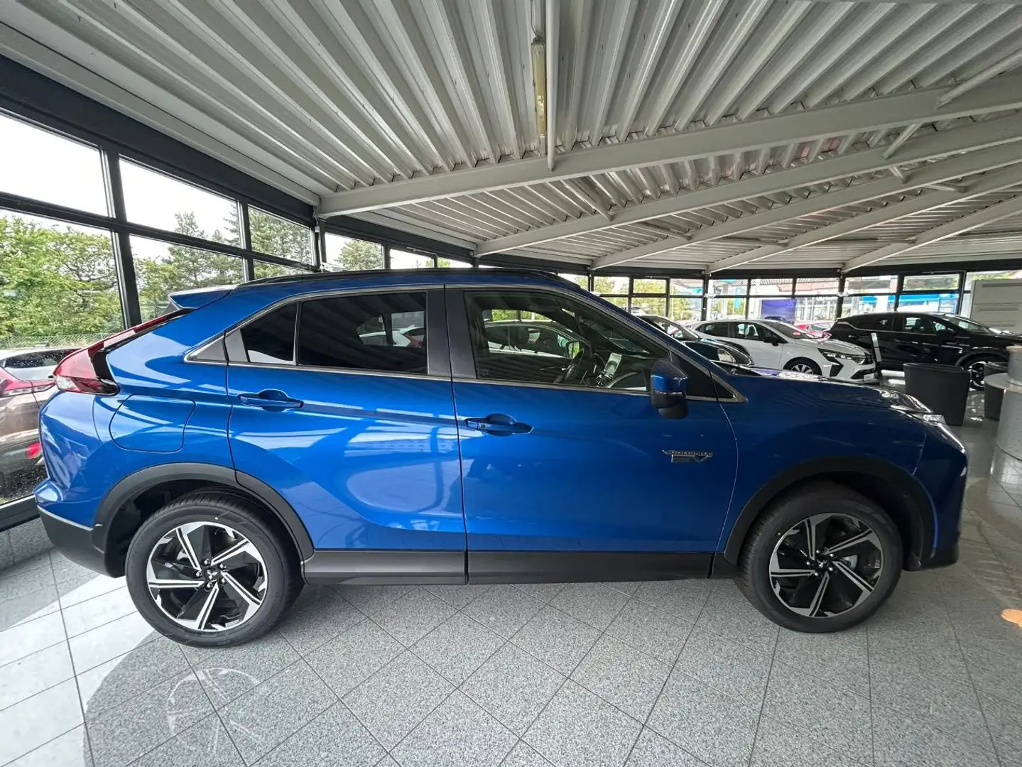 Mitsubishi Eclipse Cross Plug-in Hybrid PLUS 2.4 MIVEC 4WD Blau - 1