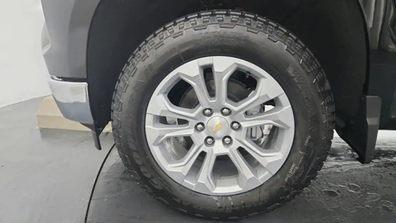 Chevrolet Silverado 1500 снимка Chevrolet Silverado 1500