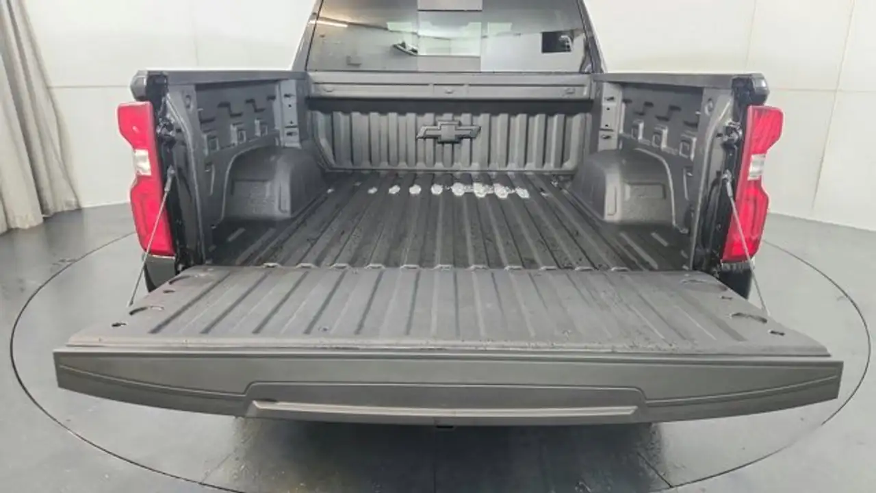 Chevrolet Silverado 1500 снимка Chevrolet Silverado 1500