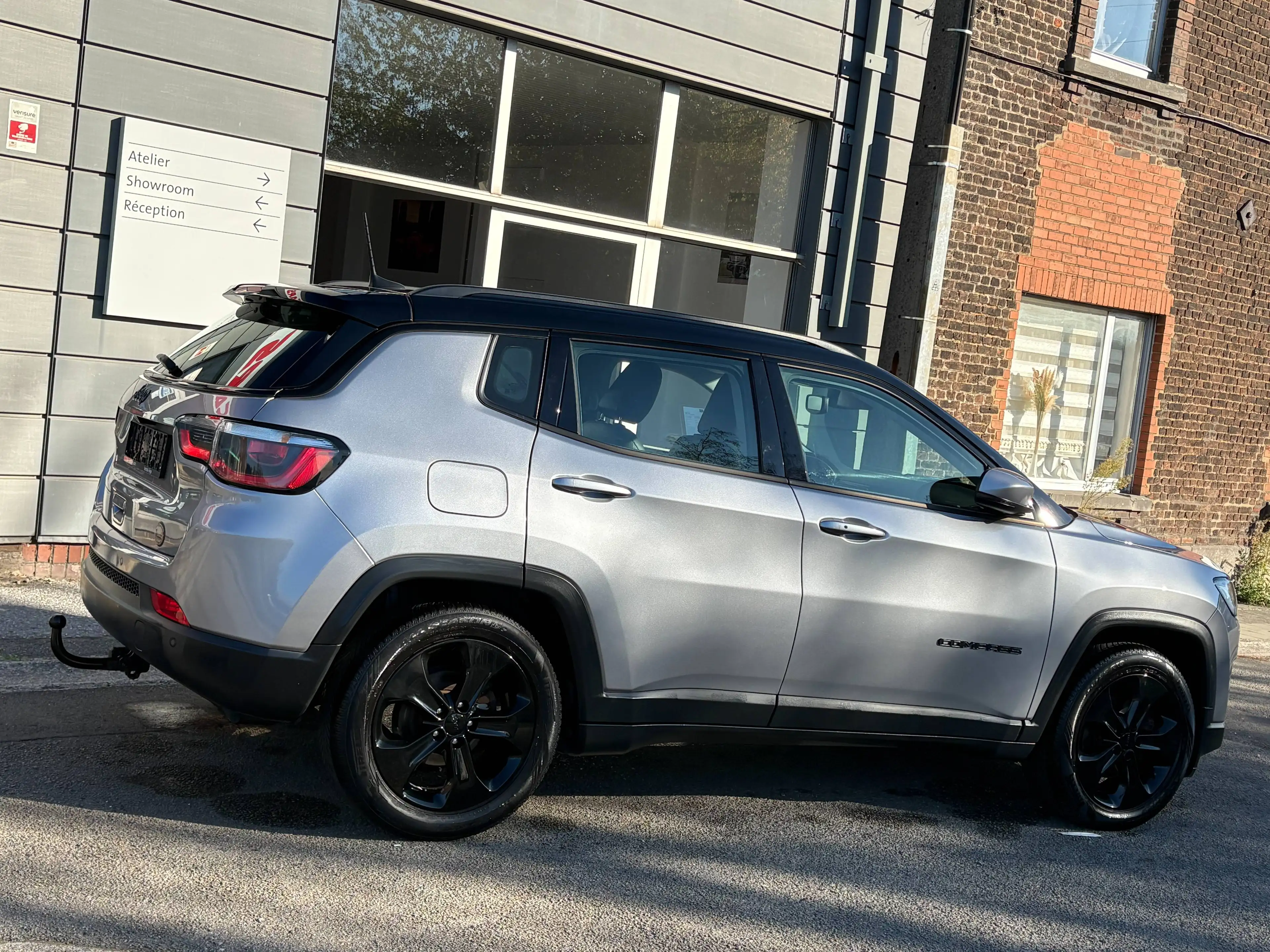 Jeep Compass 1.6 MJD 1er MAIN 120CV CAMERA GPS GARANTIE — photo 5
