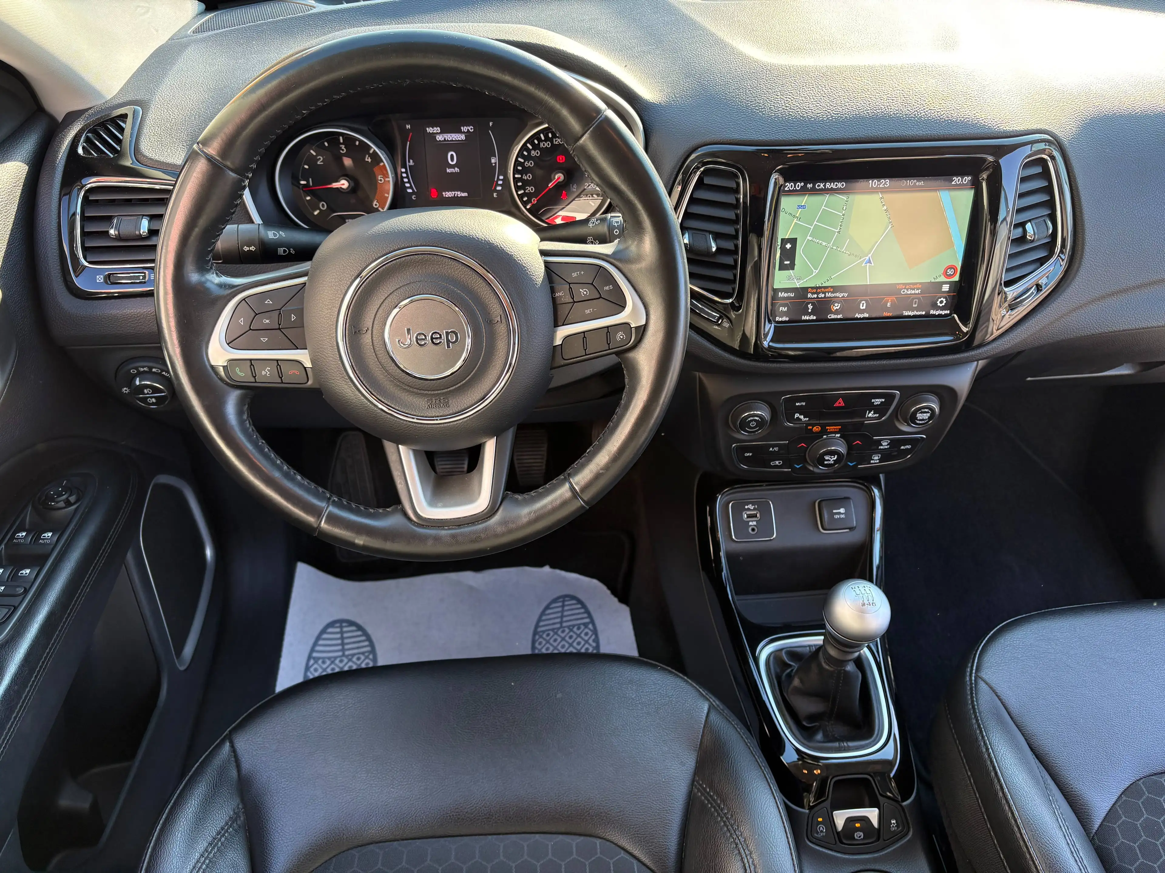 Jeep Compass 1.6 MJD 1er MAIN 120CV CAMERA GPS GARANTIE — photo 11