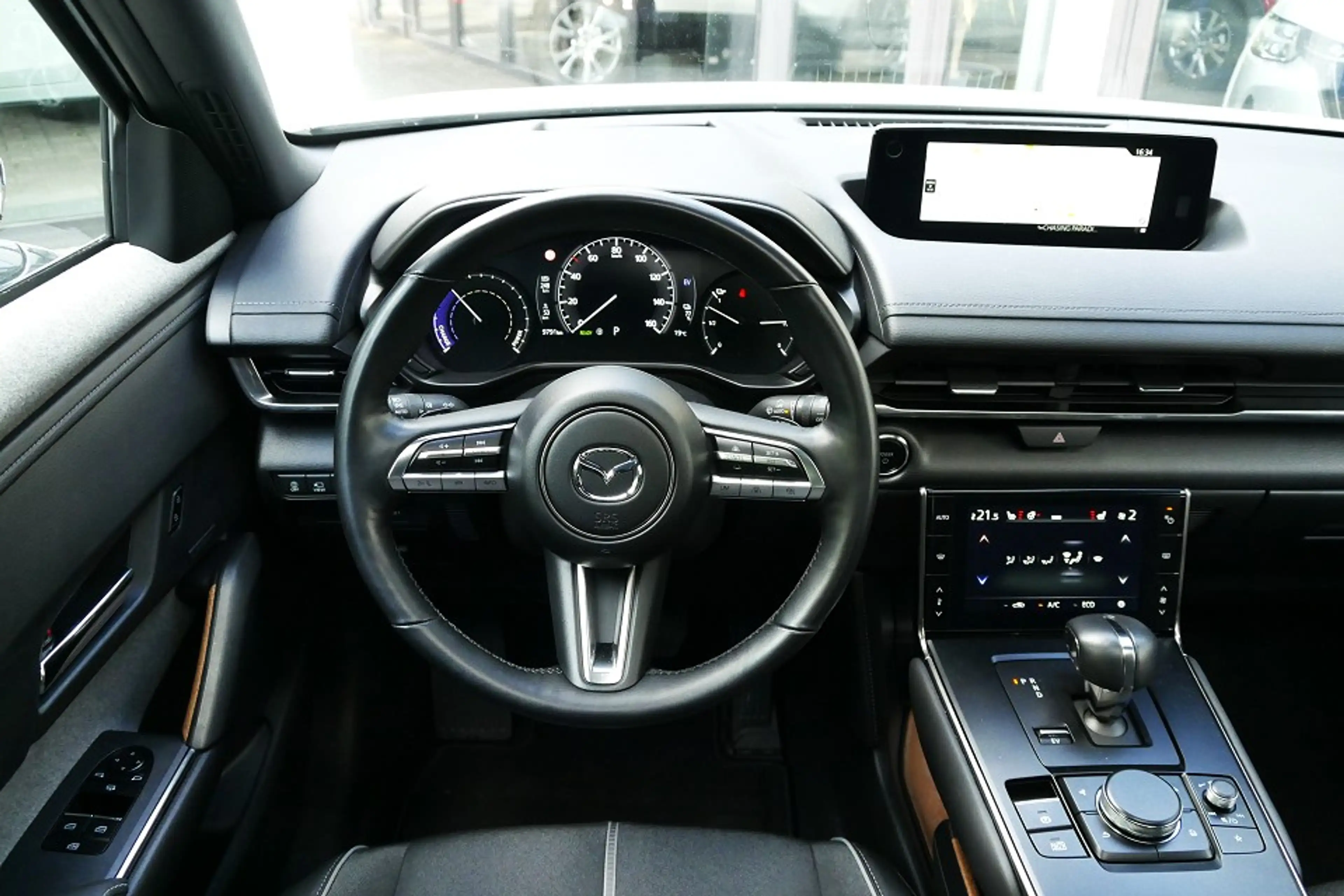 Mazda MX-30 e-SKYACTIV R-EV Makoto Premium GSD — photo 13