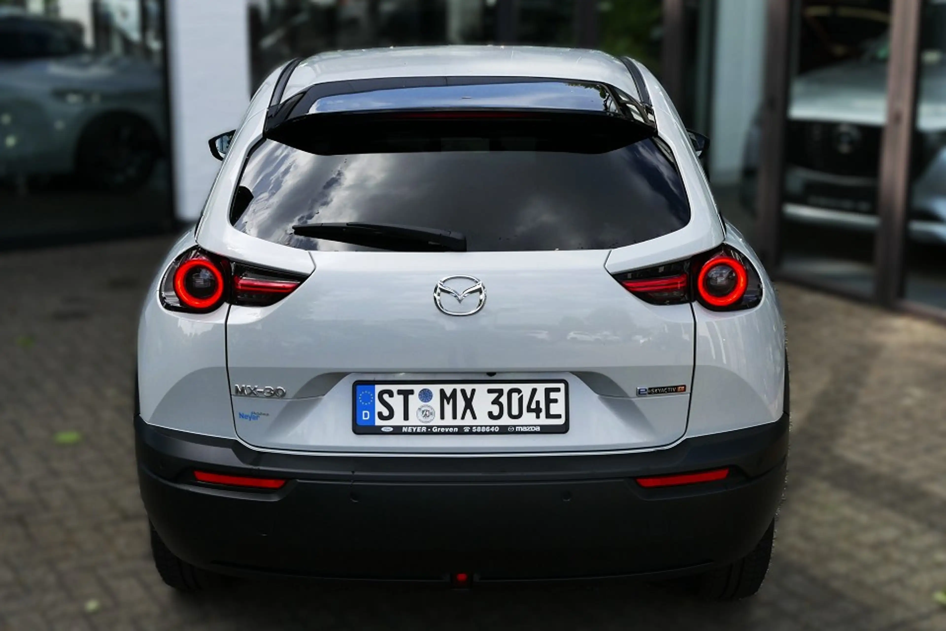 Mazda MX-30 e-SKYACTIV R-EV Makoto Premium GSD — photo 5