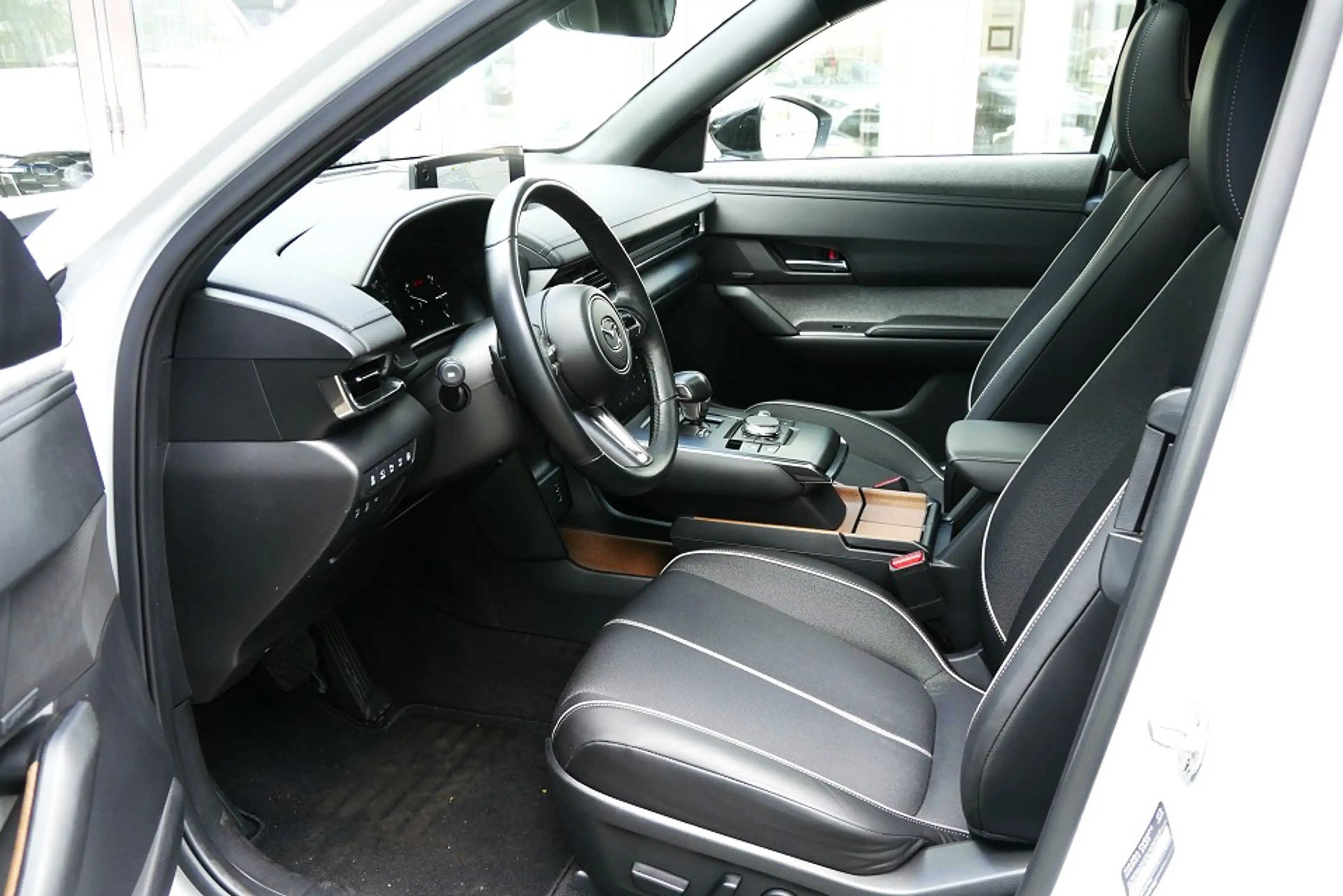 Mazda MX-30 e-SKYACTIV R-EV Makoto Premium GSD — photo 7