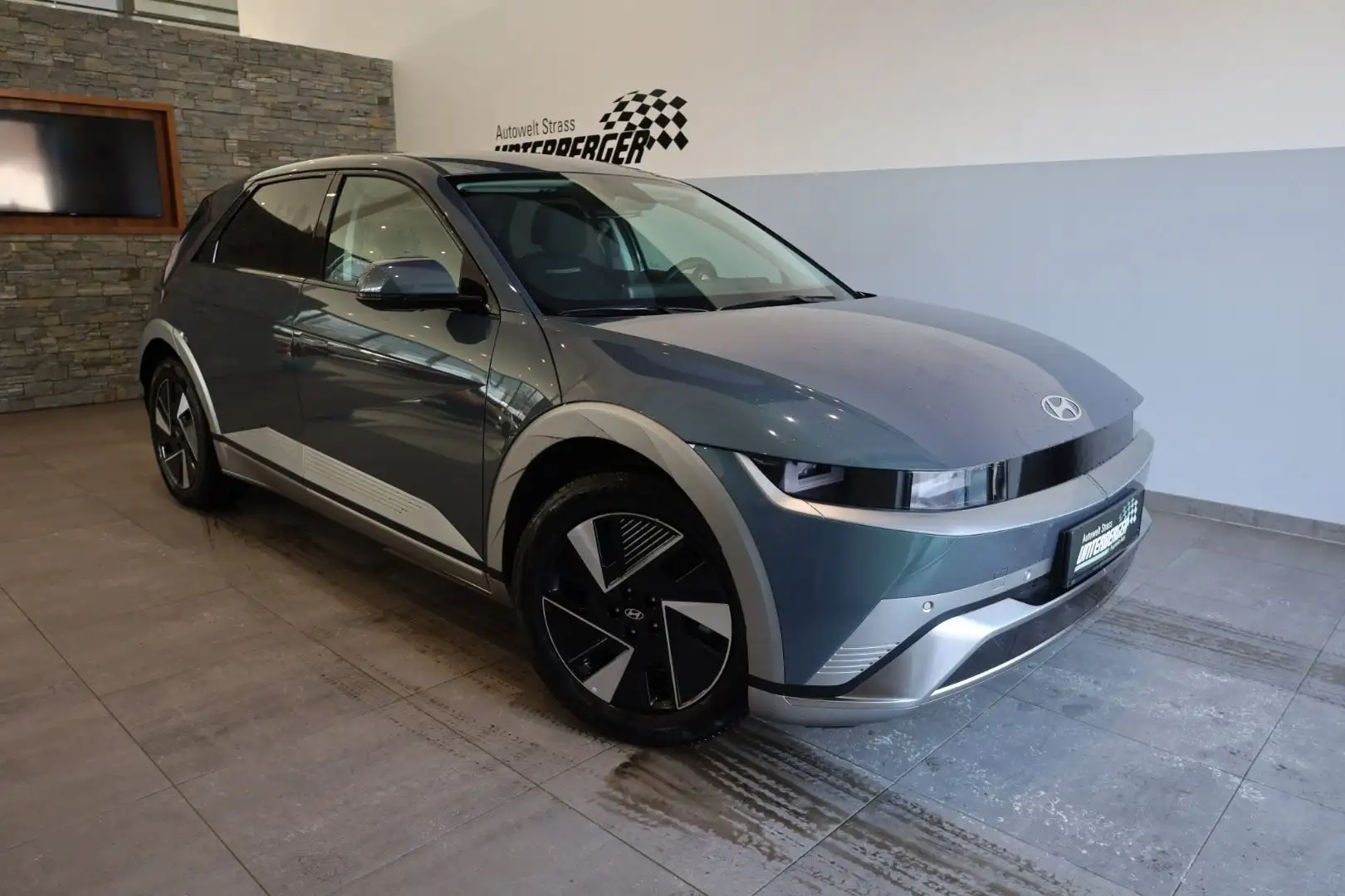 Hyundai IONIQ 5 GO 84kWh 2WD abzgl. möglicher Superbonus €7.000,- Grün - 1