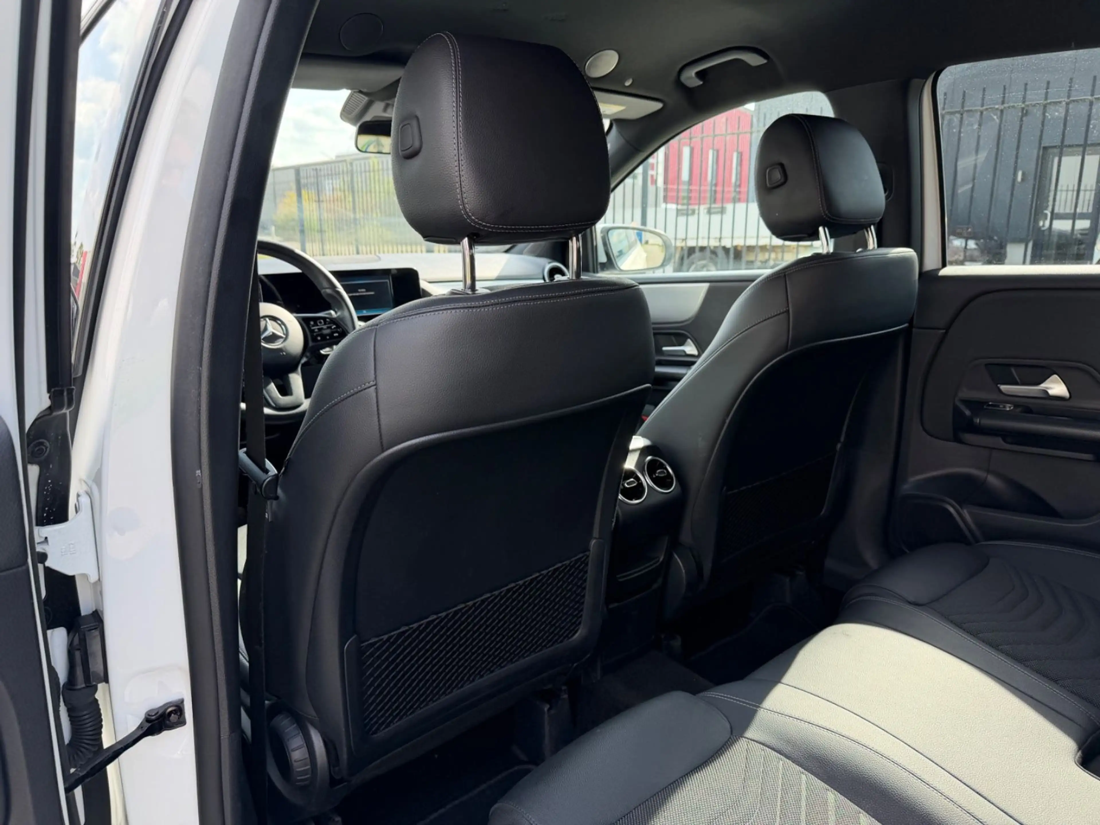Mercedes-Benz B 200 B200d Automatik Widescreen Leder Kamera — photo 10