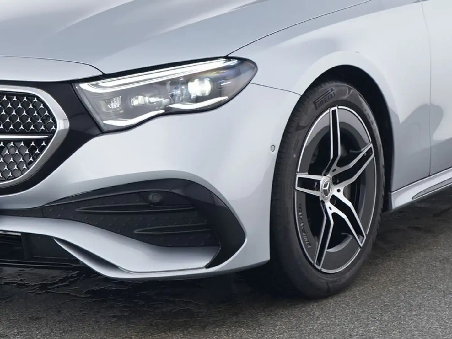 Mercedes-Benz E 220 T d AMG Line Advanced Plus+Night+AHZV+Memo Silber - 2