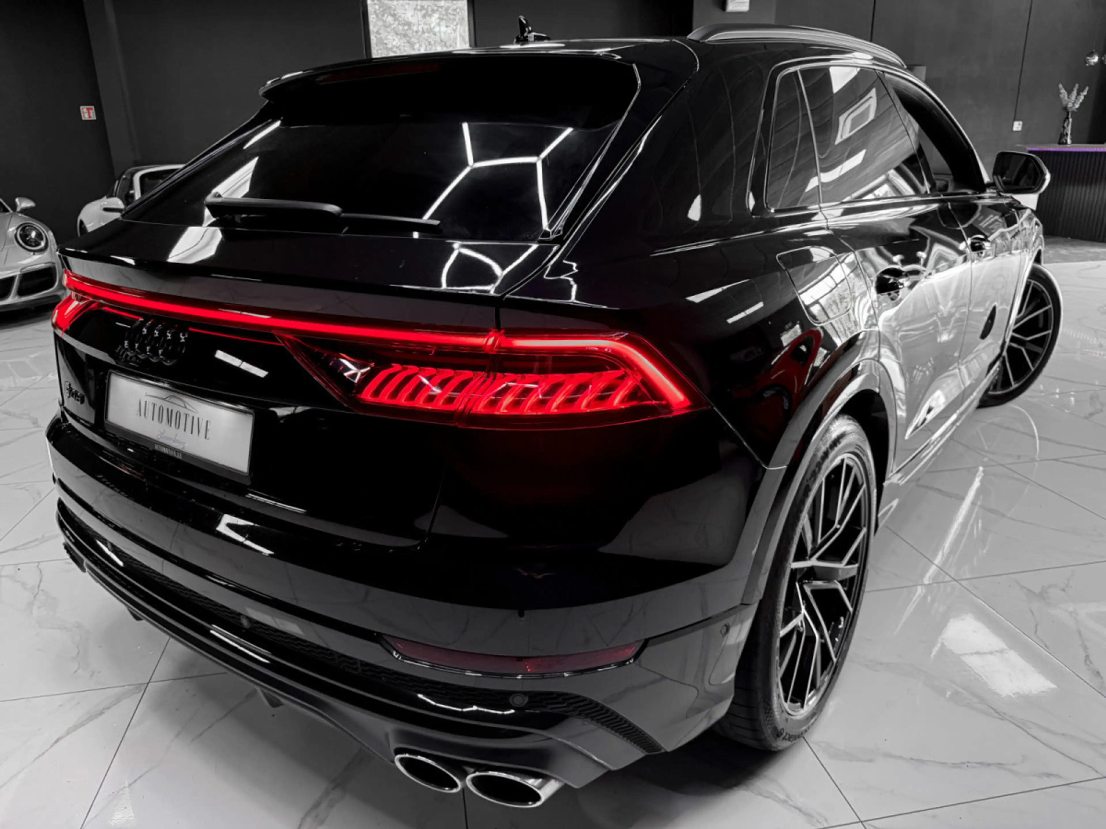 Audi SQ8 4.0 TFSI / MATRIX / B&O / PANO / HEAD-UP / 360° — photo 9