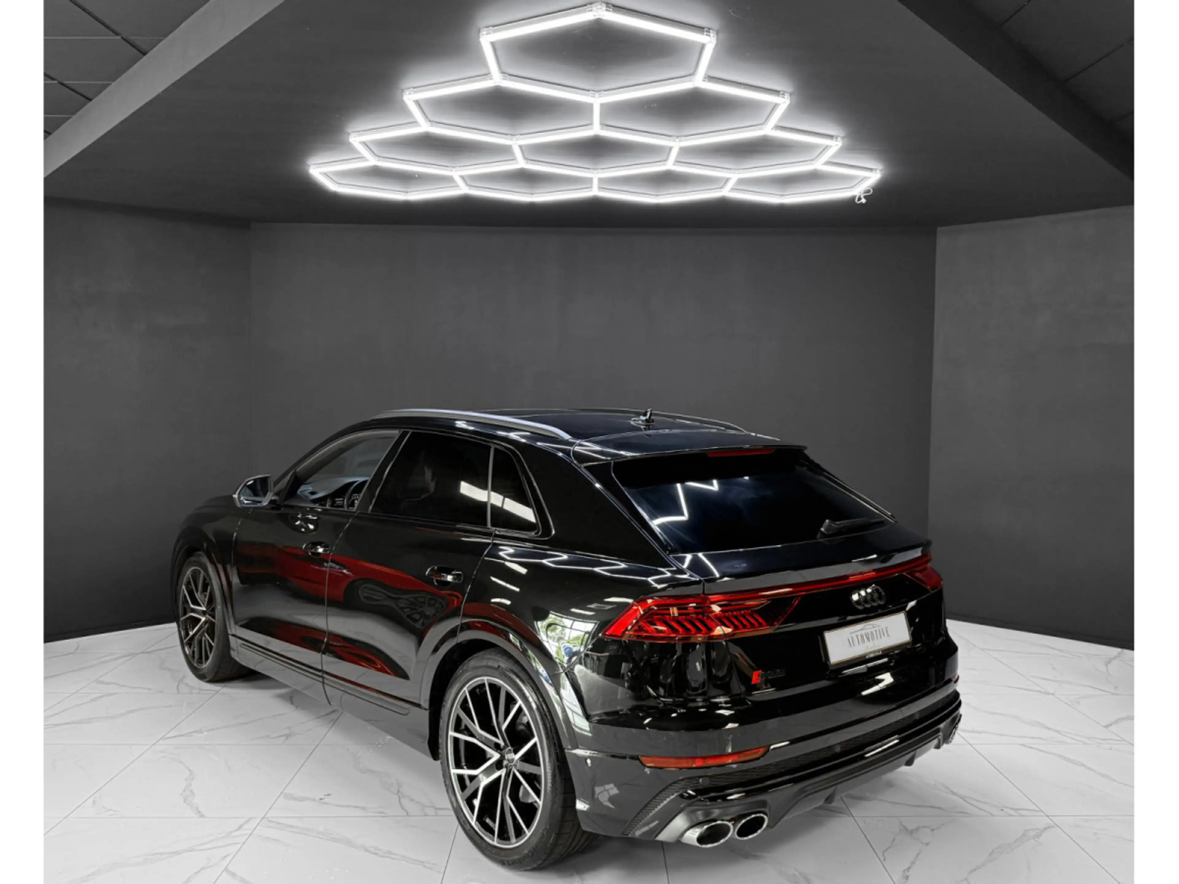 Audi SQ8 4.0 TFSI / MATRIX / B&O / PANO / HEAD-UP / 360° — photo 3