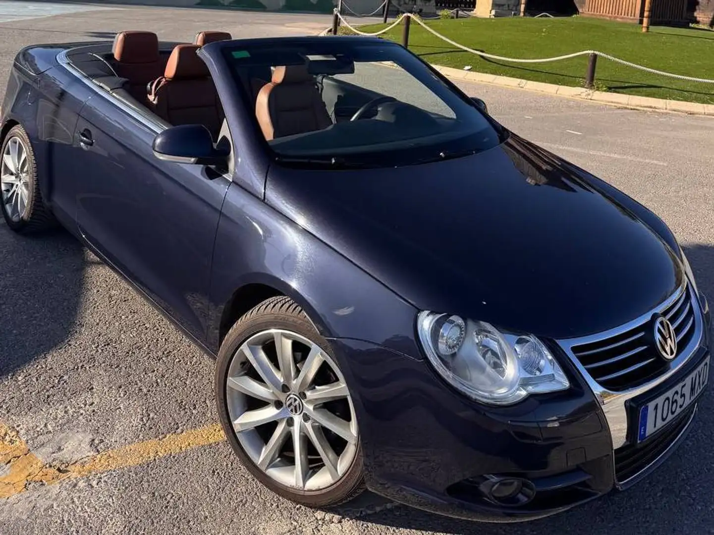 Volkswagen Eos 2.0 FSI Individual Bleu - 1