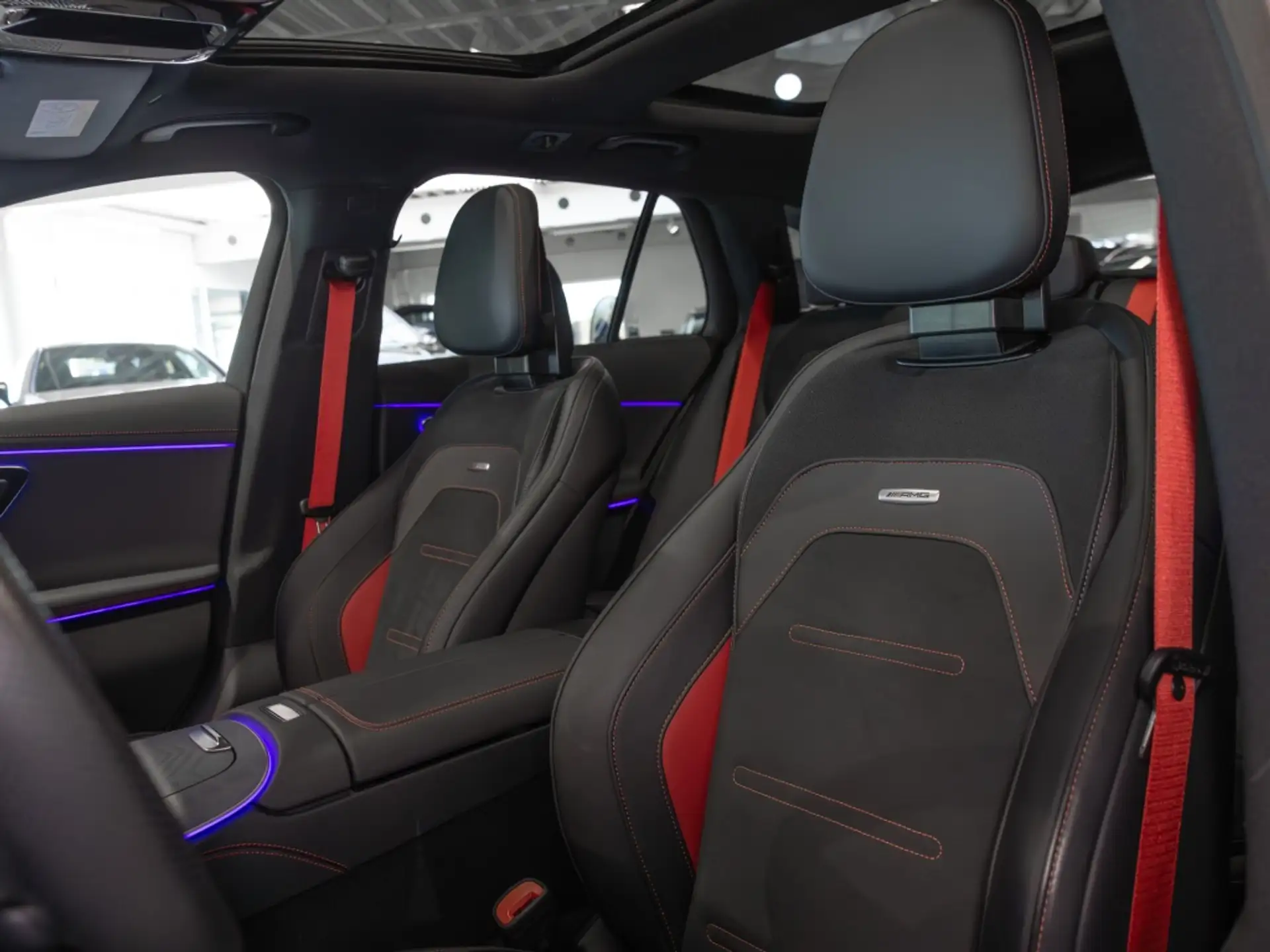 Mercedes-Benz E-Class E 53 AMG 2025 흰색 사진 5