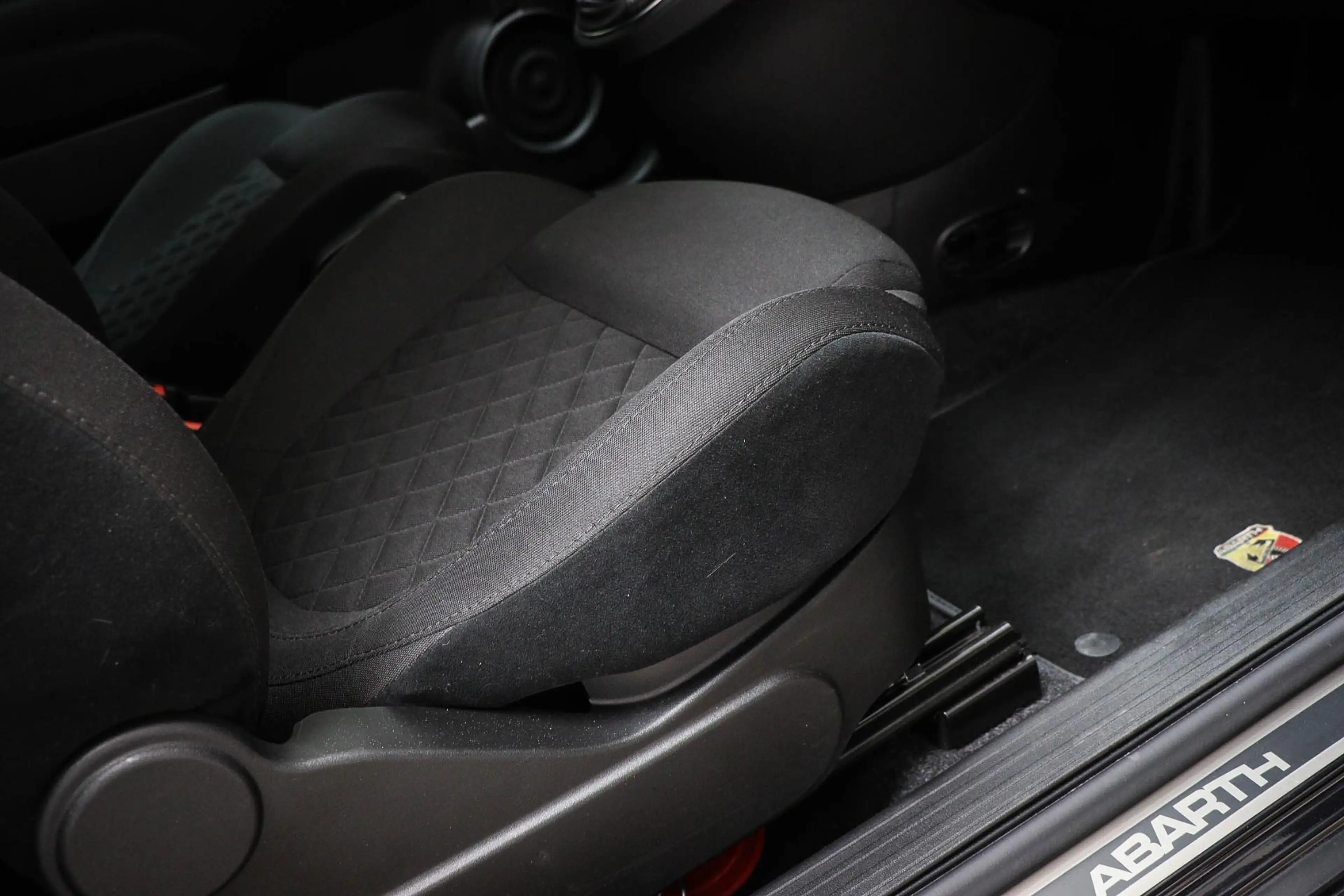 Fiat 500 Abarth 1.4 T-Jet 595 | MAGNETI MARELLI | CLIMA | UCONNECT — photo 13