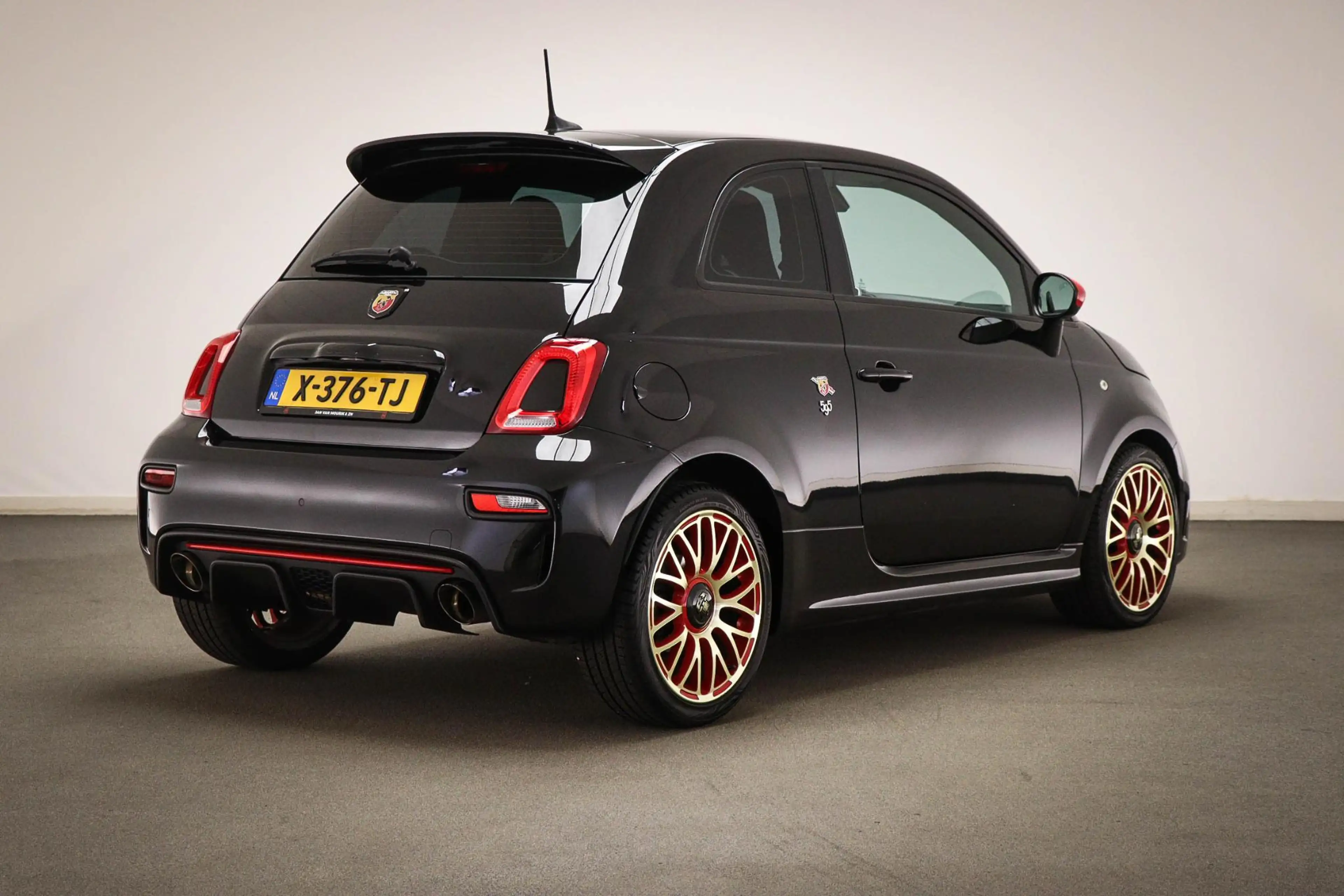 Fiat 500 Abarth 1.4 T-Jet 595 | MAGNETI MARELLI | CLIMA | UCONNECT — photo 2