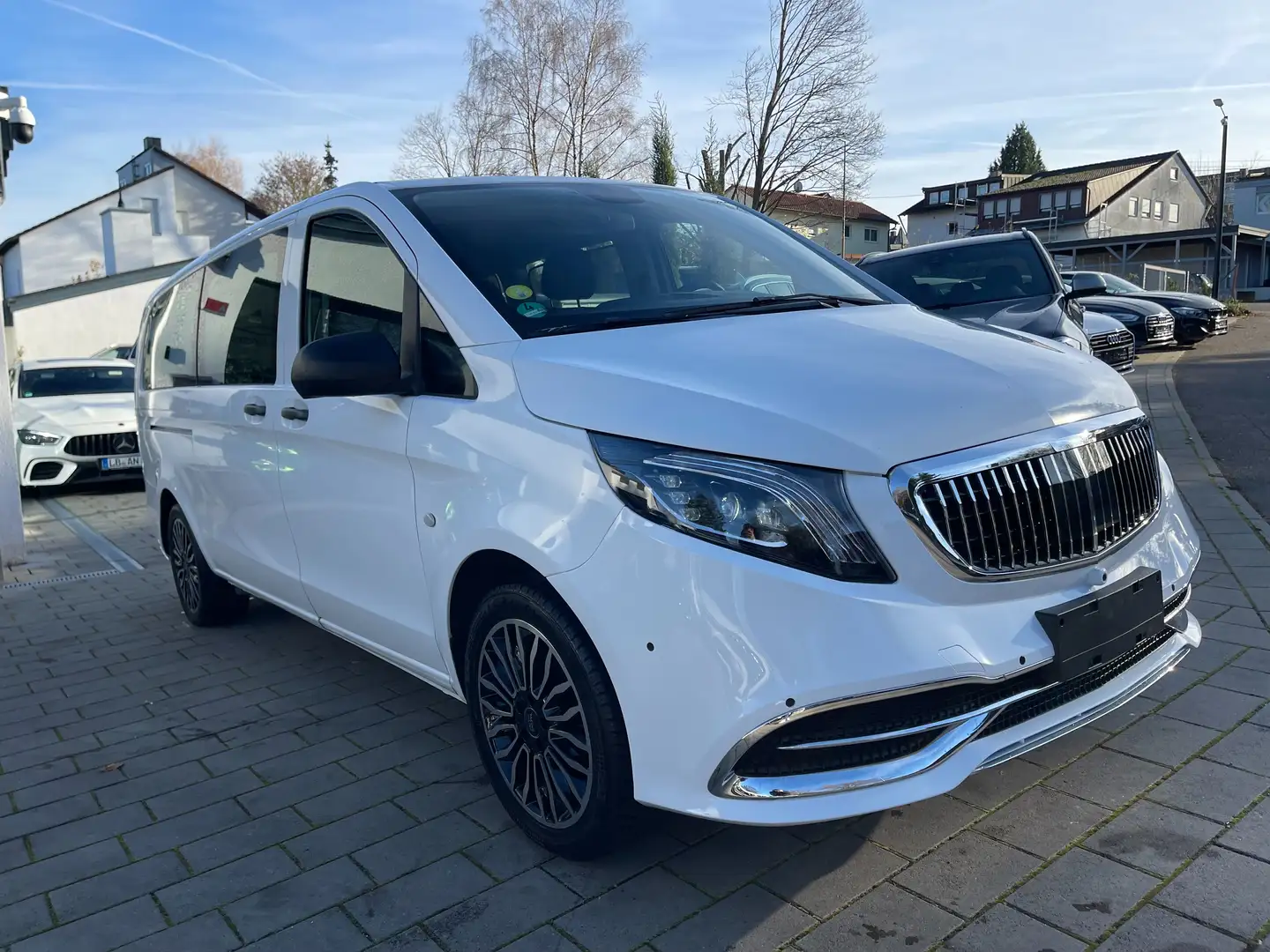 Mercedes-Benz Vito 116 CDI Maybach Paket Extralang Blanc - 1