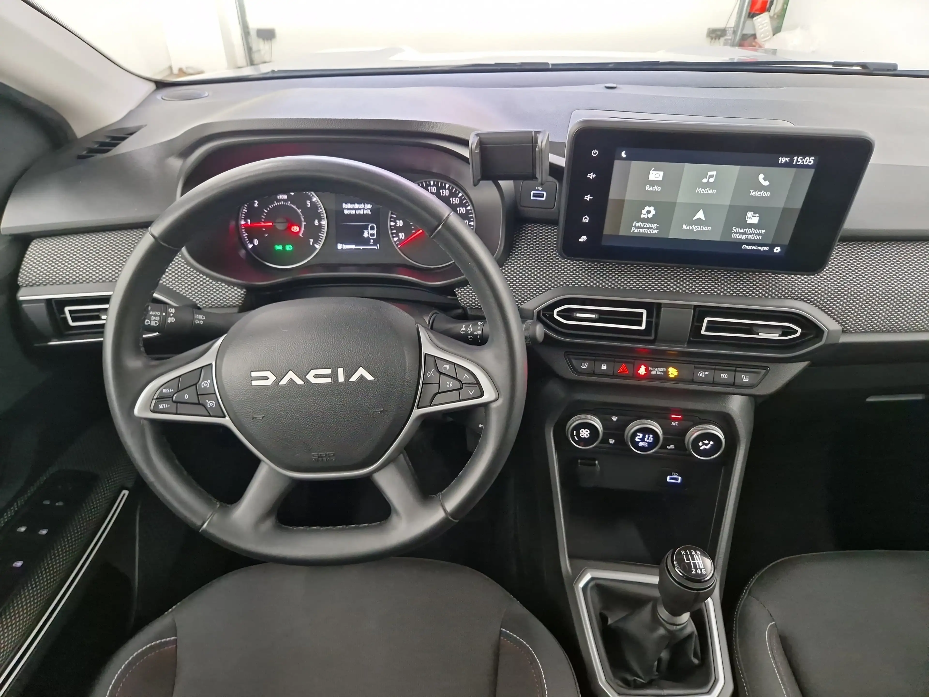 Dacia Jogger TCe 100 Eco-G Extreme+ Navi SHZ — photo 15
