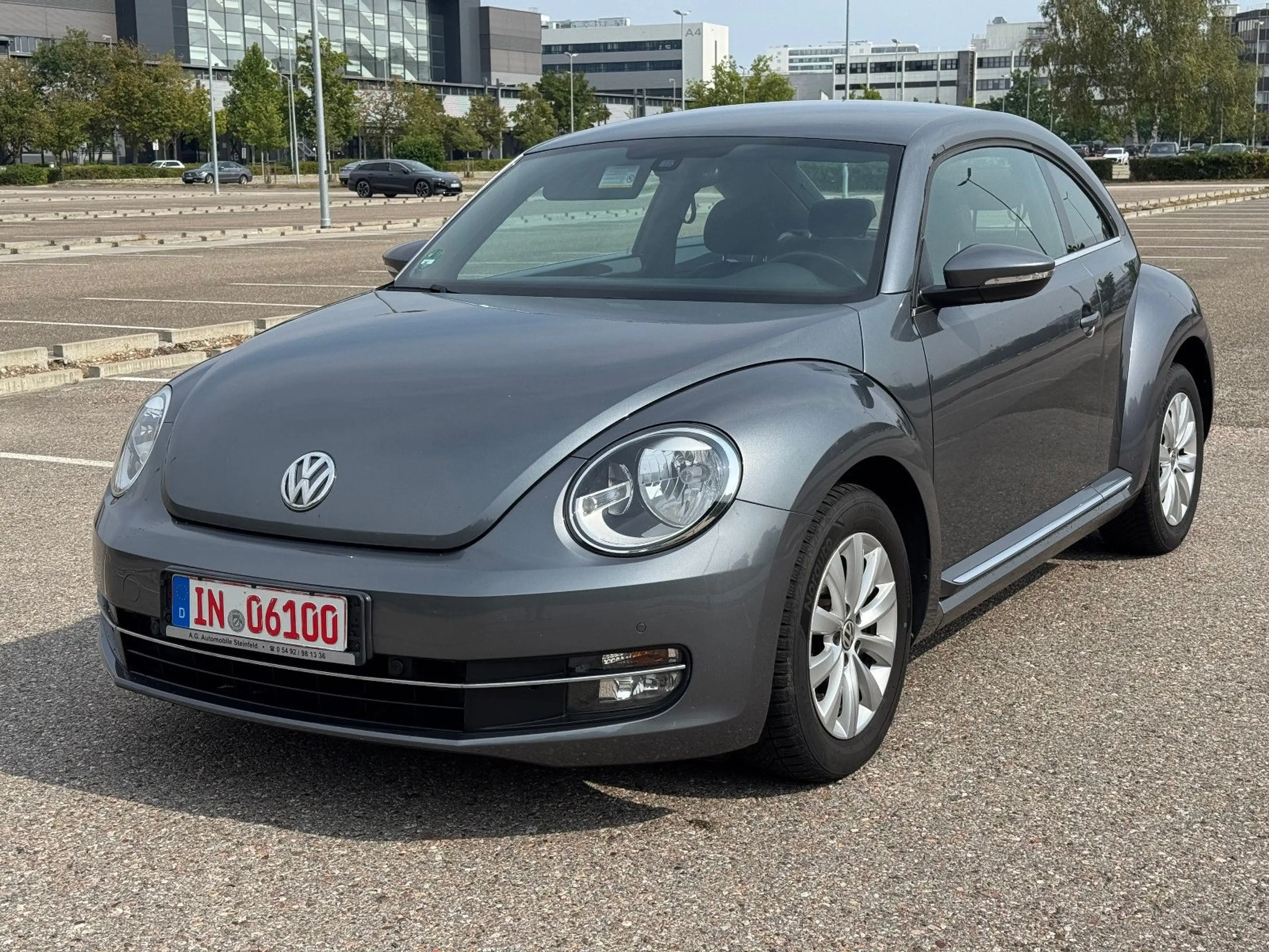 Volkswagen Beetle Lim. Design*Automatik*Klima*SHZ*Alufelgen