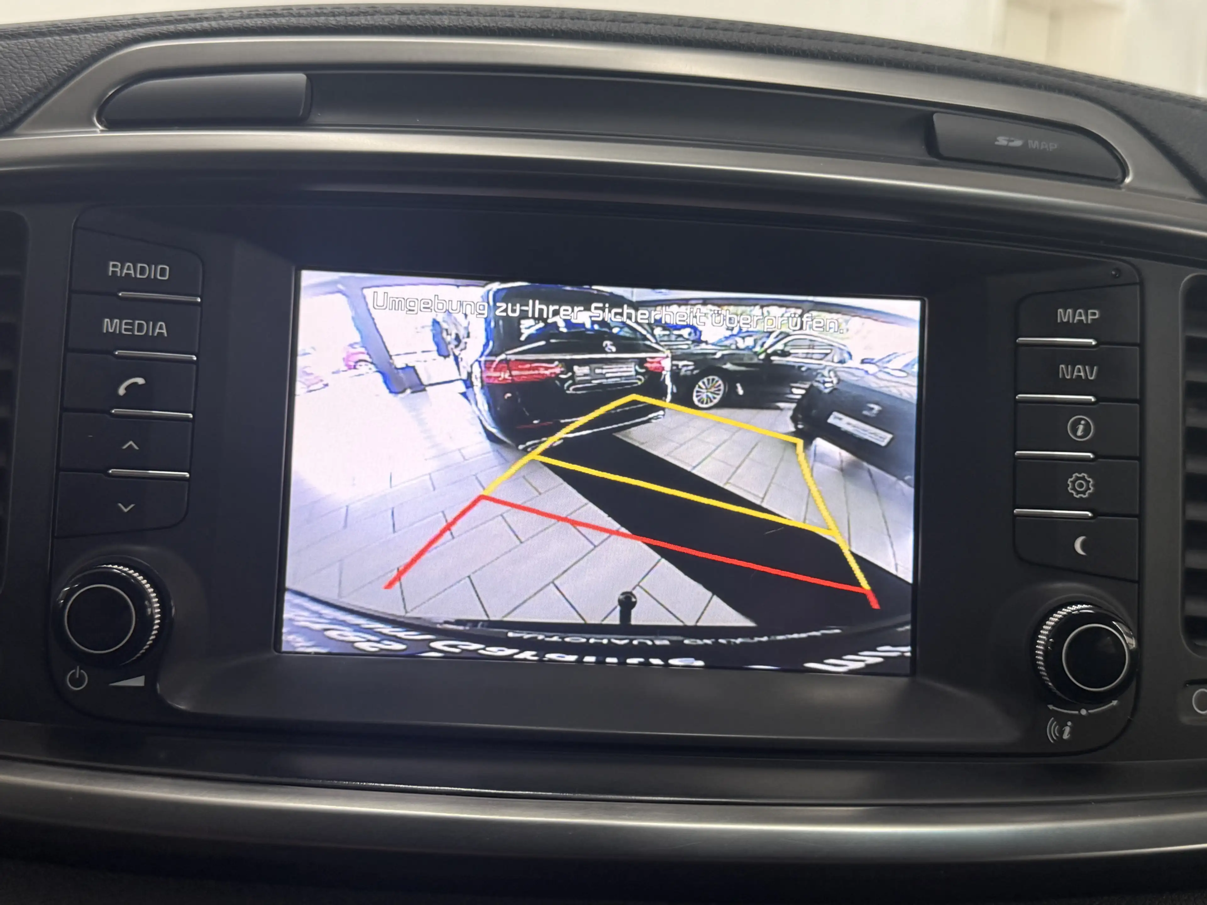 Kia Sorento Vision 2.2 1-Hand MwSt R-Kamera AHK BHZ — photo 13