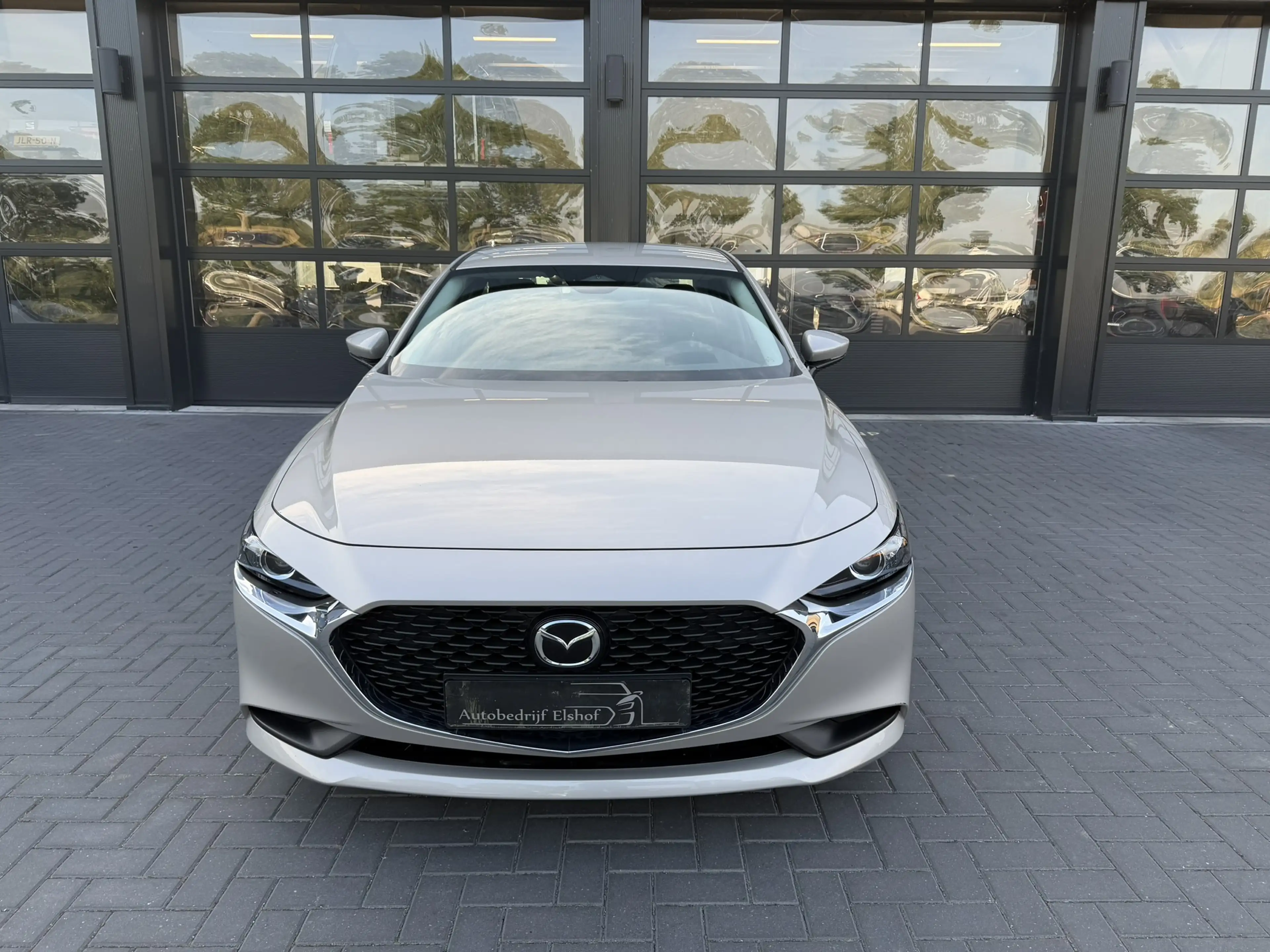 Mazda 3 2.5 e-SkyActiv-G Carplay — photo 19