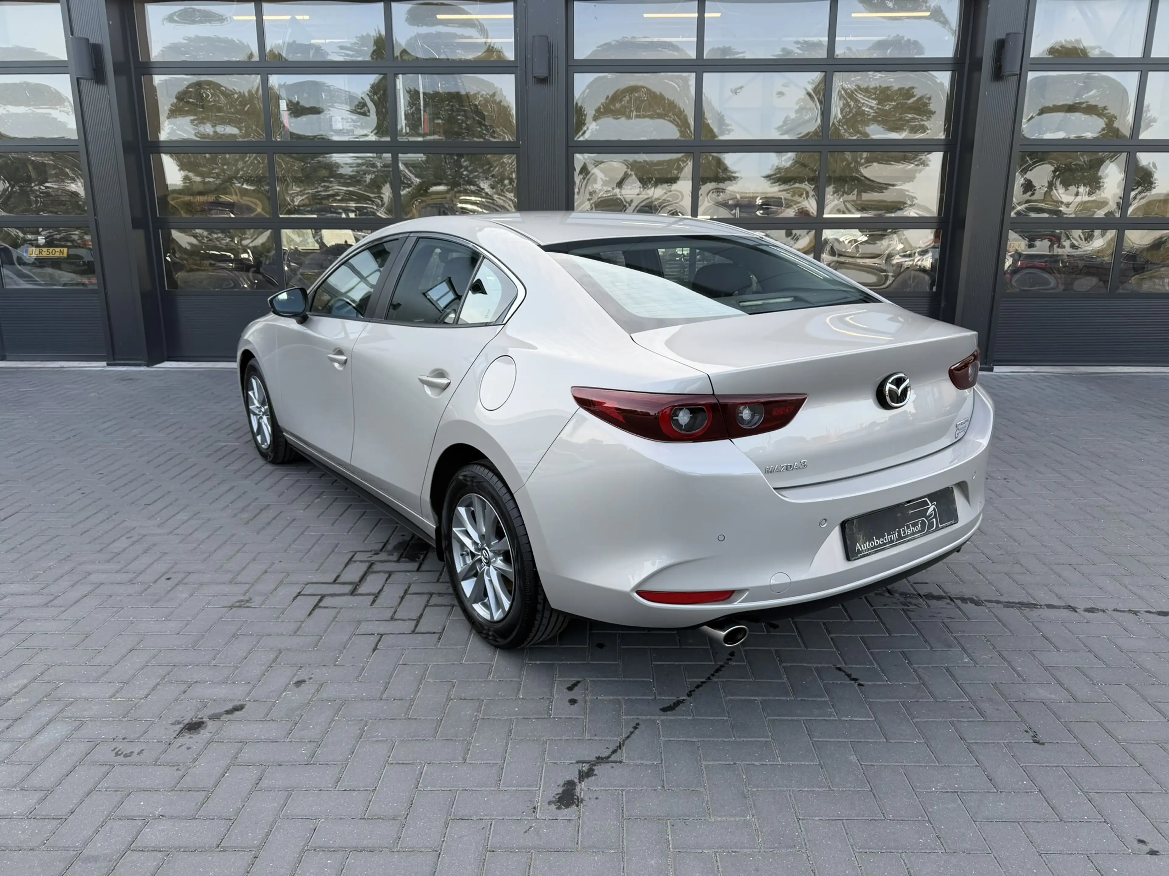 Mazda 3 2.5 e-SkyActiv-G Carplay — photo 22