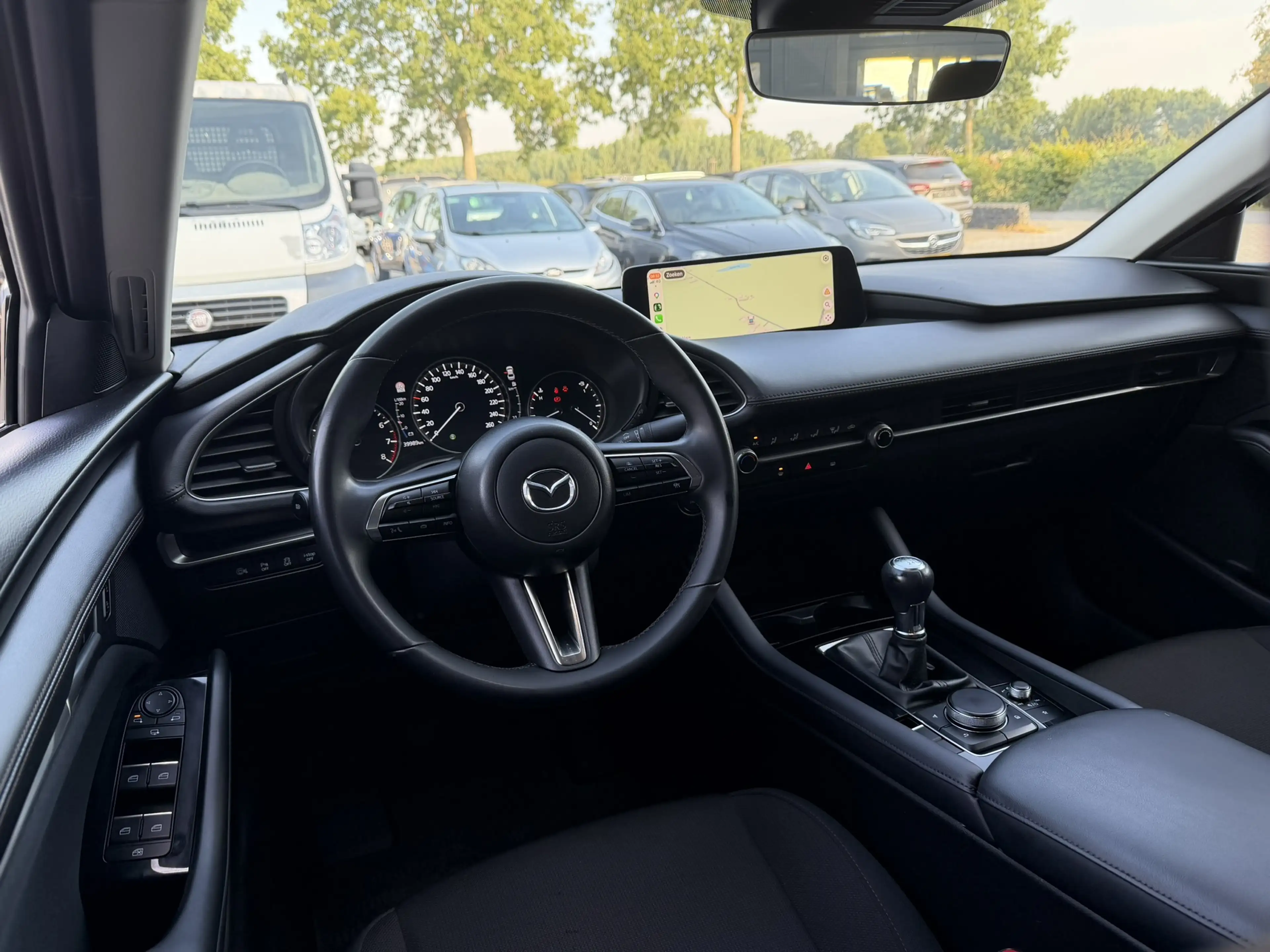 Mazda 3 2.5 e-SkyActiv-G Carplay — photo 3